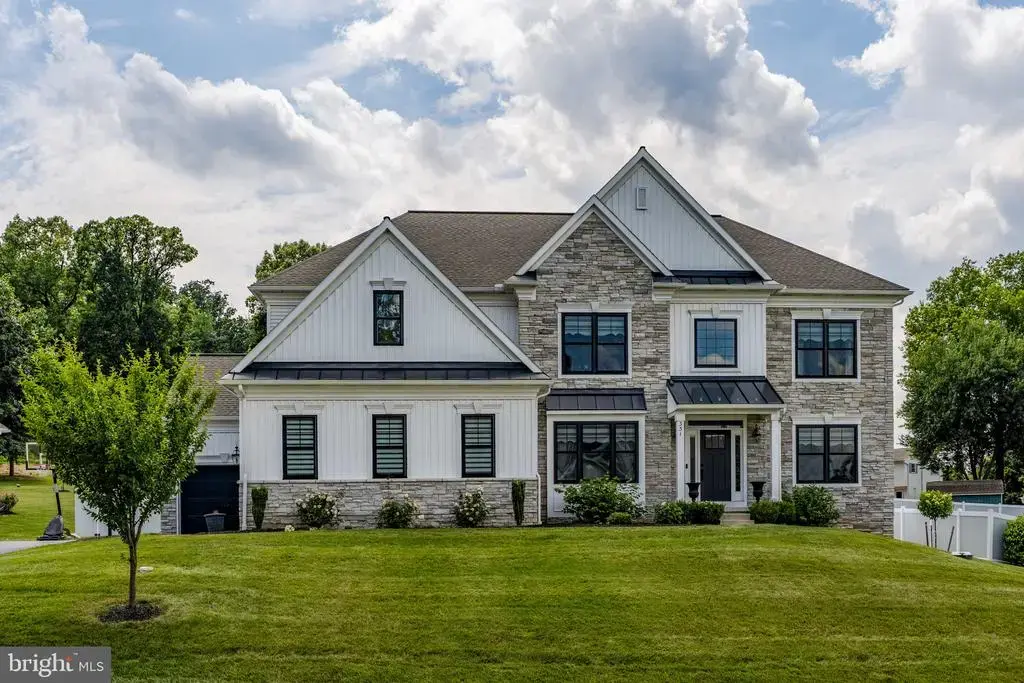 331 Cardinal Ct, EAST EARL