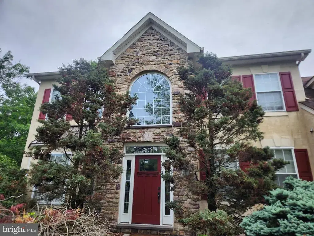 13 Leapson Ln, DOYLESTOWN