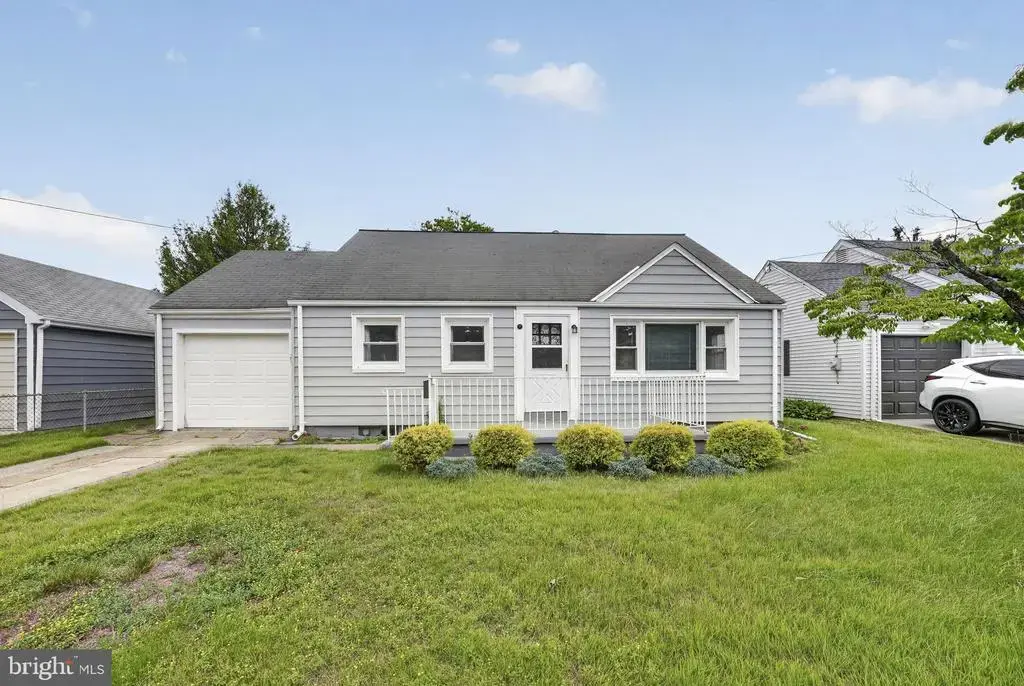 520 Randall Ave, HAMILTON