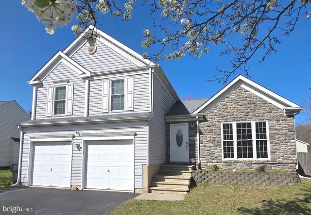 217 Falmouth Way, Dover