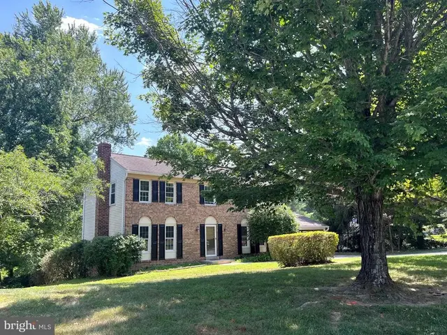 517 Tanglewood Dr, Sykesville