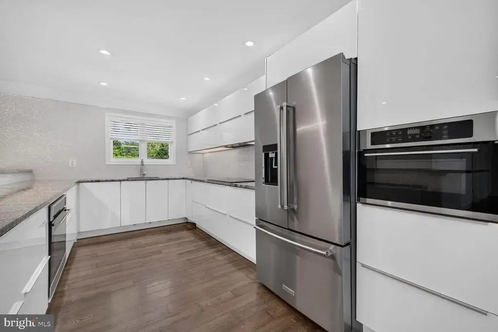1604 Martha Ter, ROCKVILLE