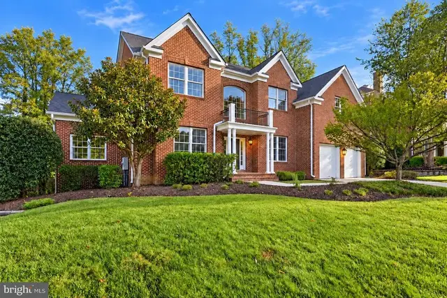 7110 Granberry Way, Springfield