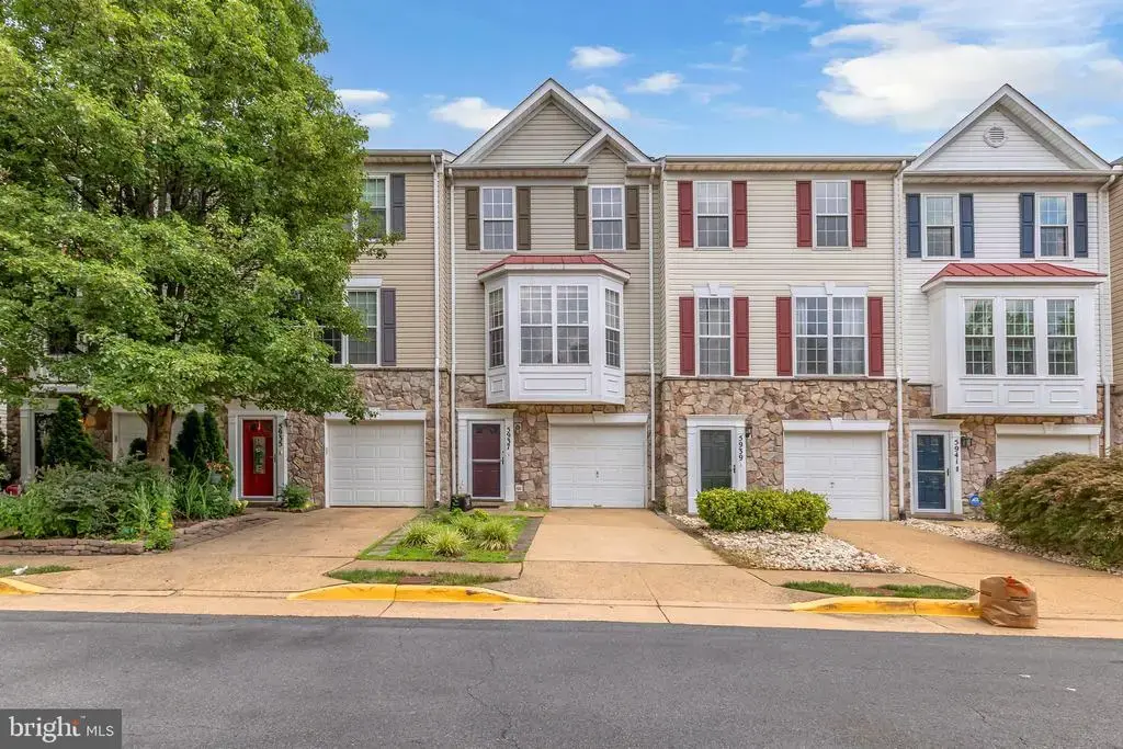 5937 Kirkcaldy Ln, ALEXANDRIA