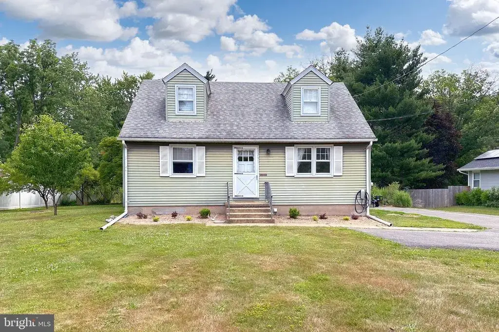 117 Route 31 S, PENNINGTON