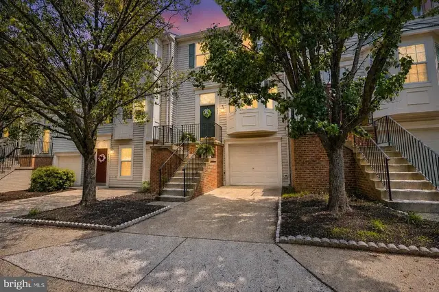 528 Kalmia Sq Ne, Leesburg