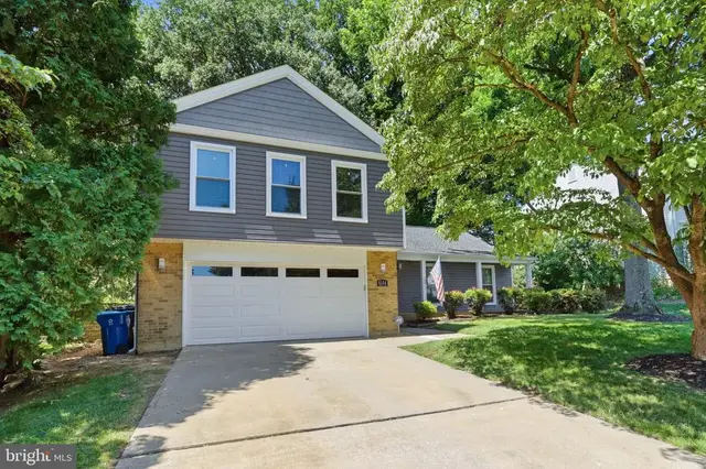 6144 Shiplett, Burke