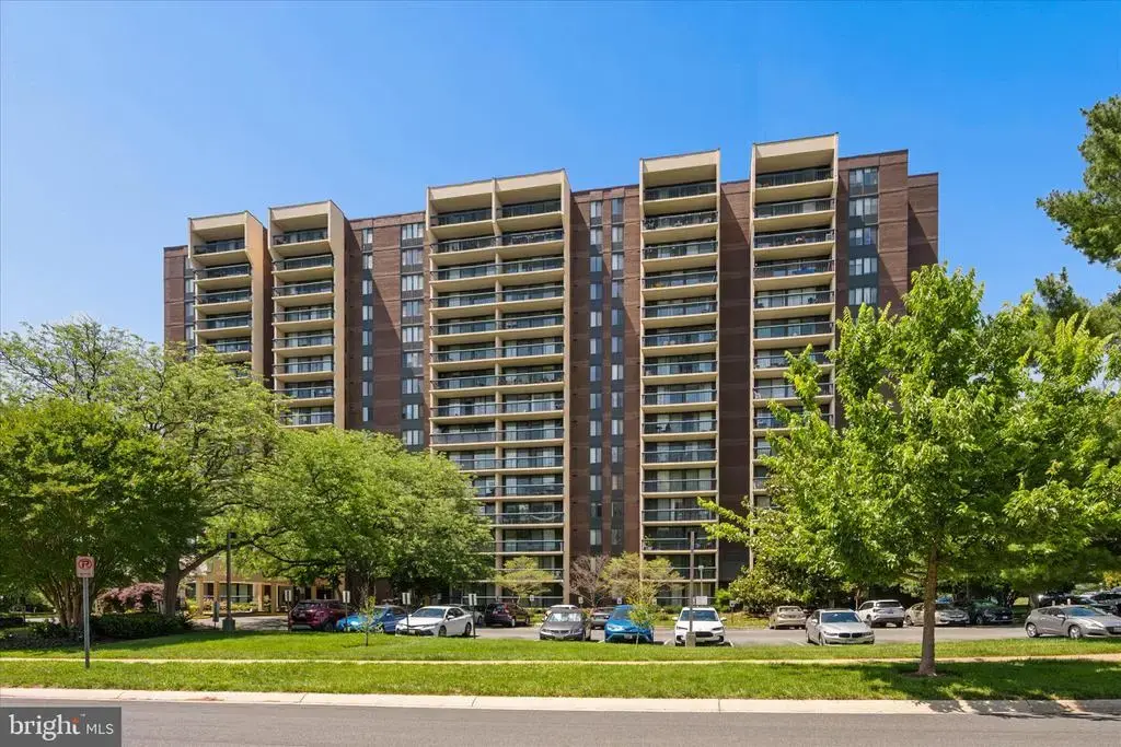 7401 Westlake Ter #1210, BETHESDA