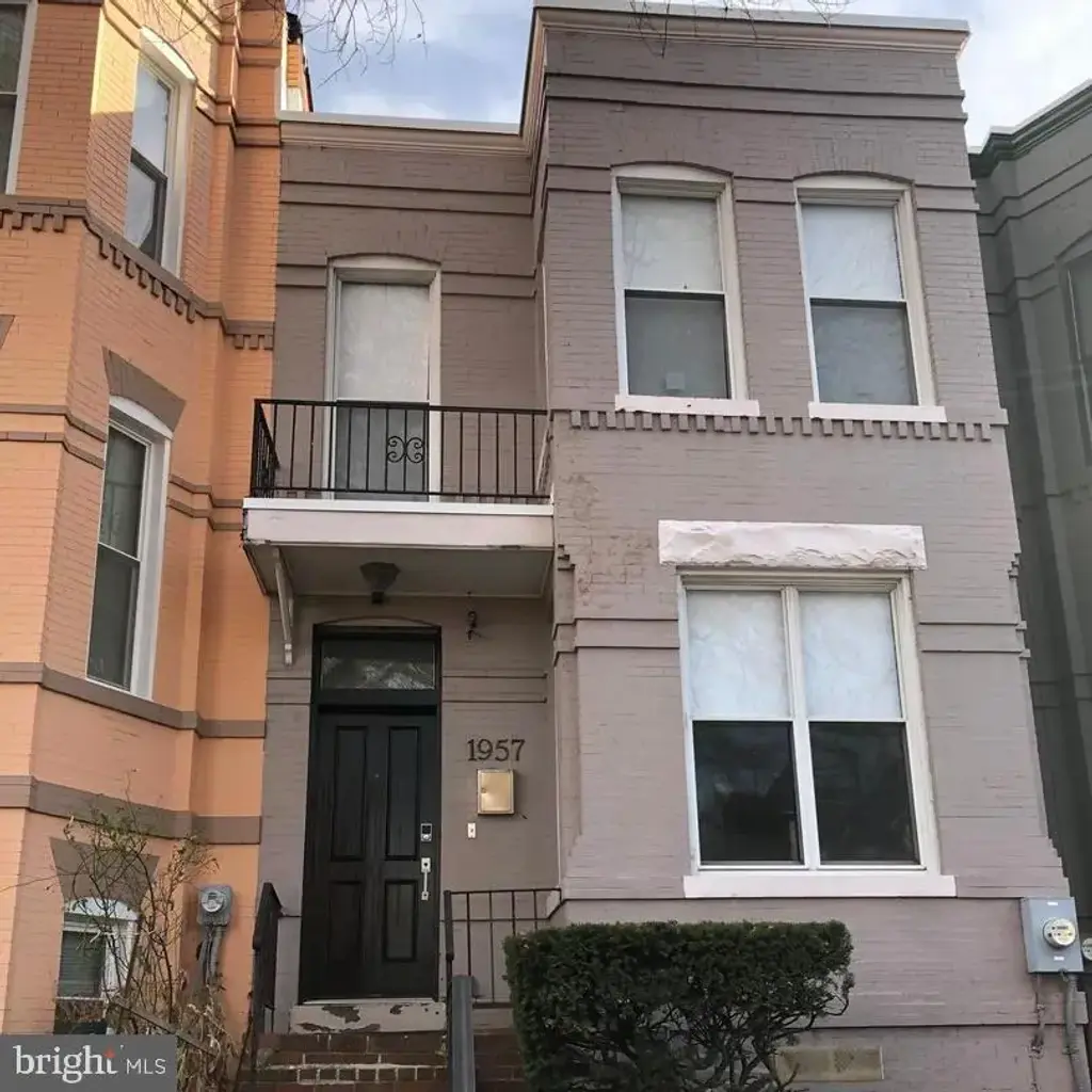 1957 3rd St Nw, WASHINGTON