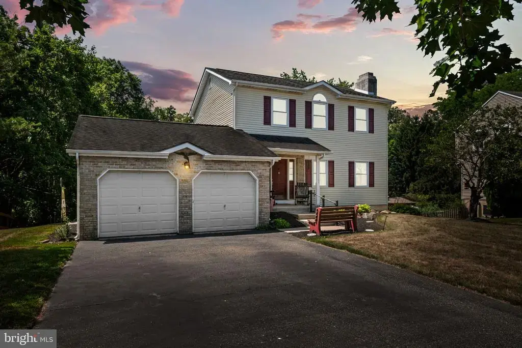 2232 Donna Ln, POTTSTOWN
