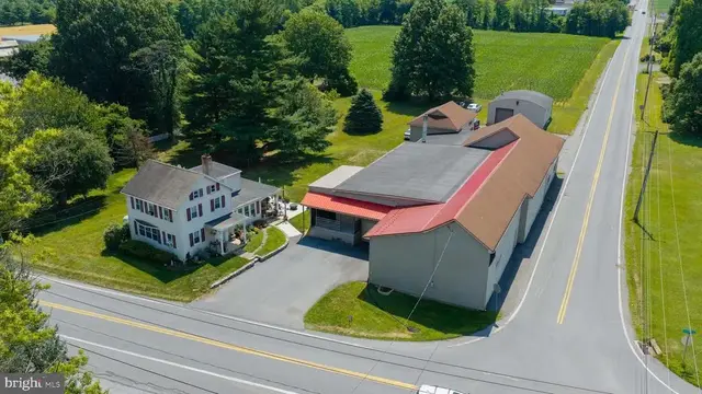 9449 Elizabethtown Rd, Elizabethtown