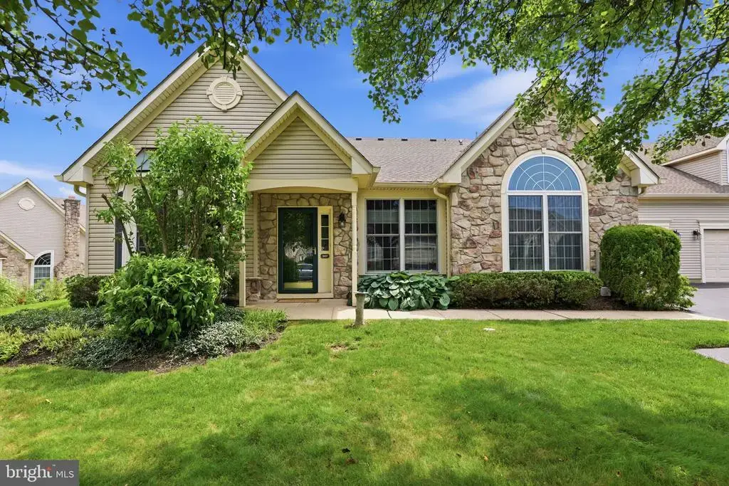 307 Starflower Ln, LANGHORNE