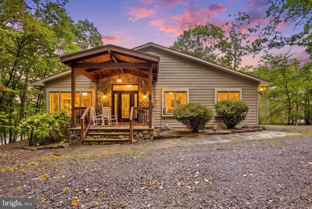 133 Corral Ln, LORDS VALLEY