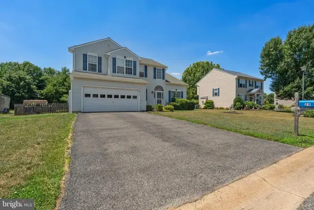 29 Walden Ln, Dover