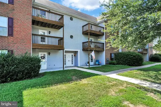 102 N Caroline Pl #201, Dover