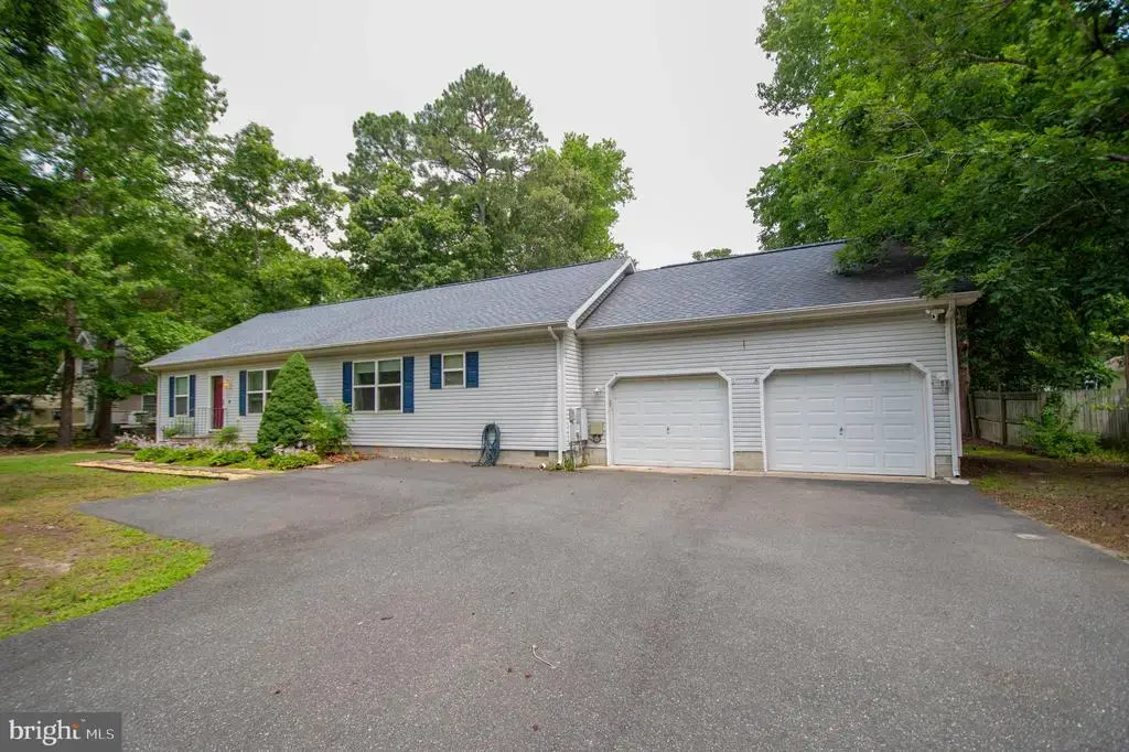 42 Lake Shore Dr, lewes