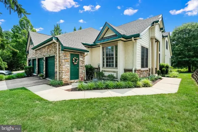 1674 Yardley Dr, West Chester
