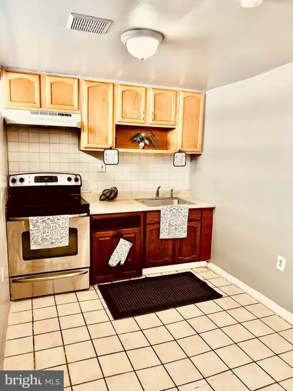 2020 W 65th Ave #5, PHILADELPHIA