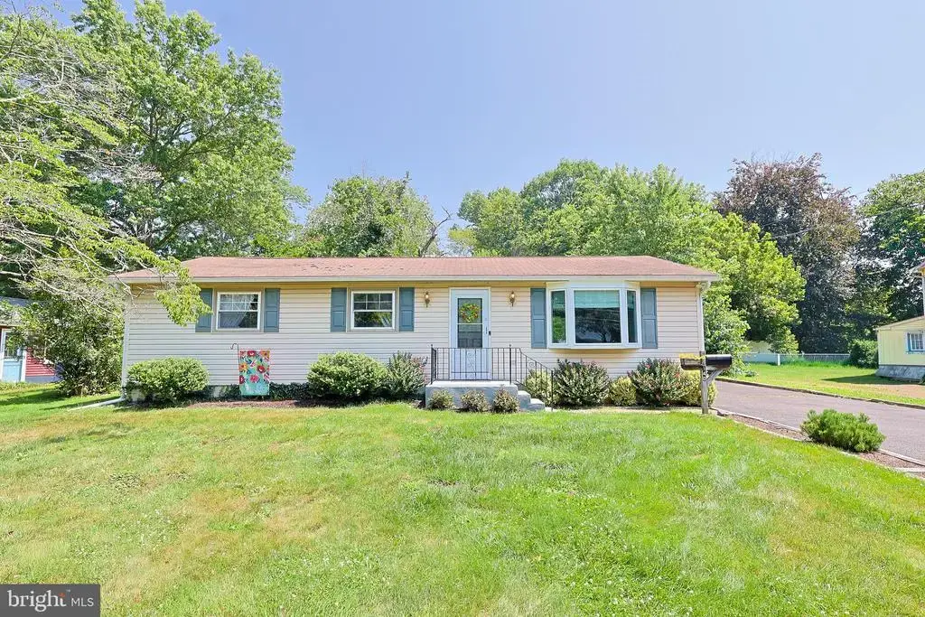 140 Longshore Ave, YARDLEY