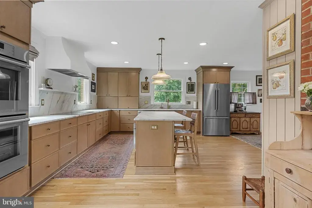 43581 Lost Corner Rd, LEESBURG