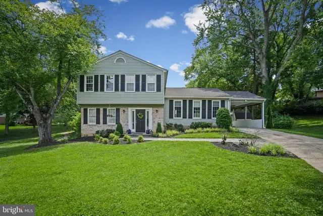 10734 Mid Summer Ln, Columbia