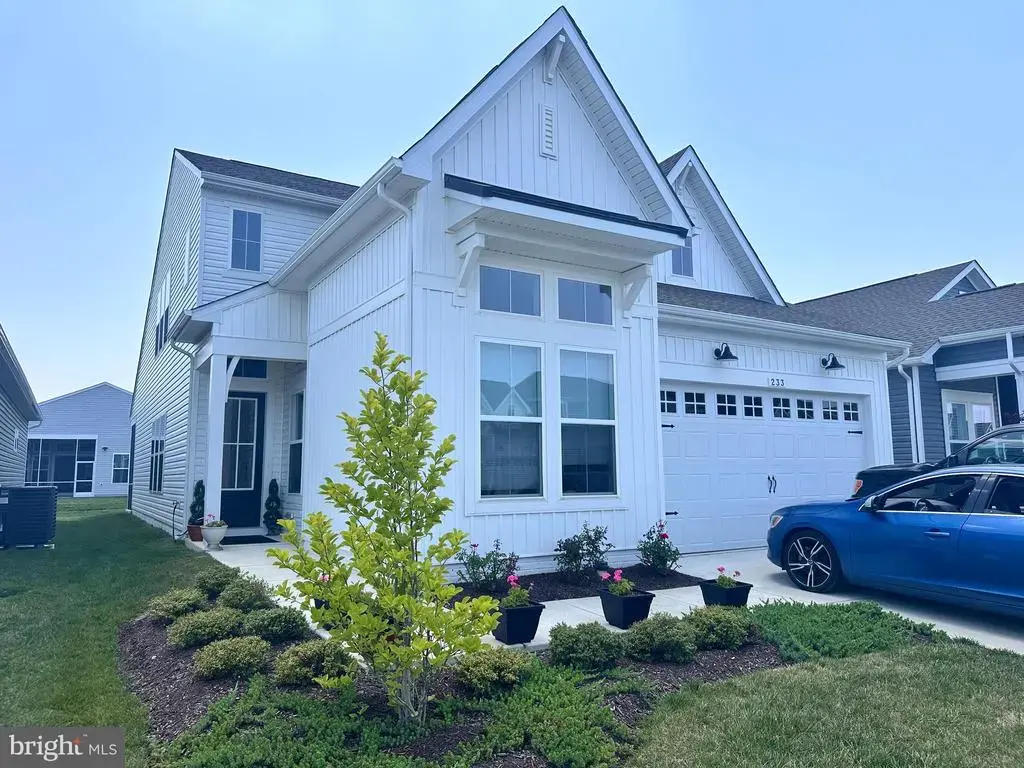 233 Peregrine Dr, CHESTER