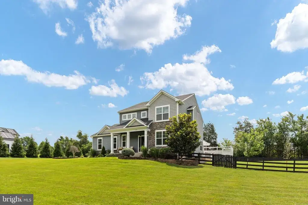 215 Saddle Ridge Ln, FREDERICKSBURG