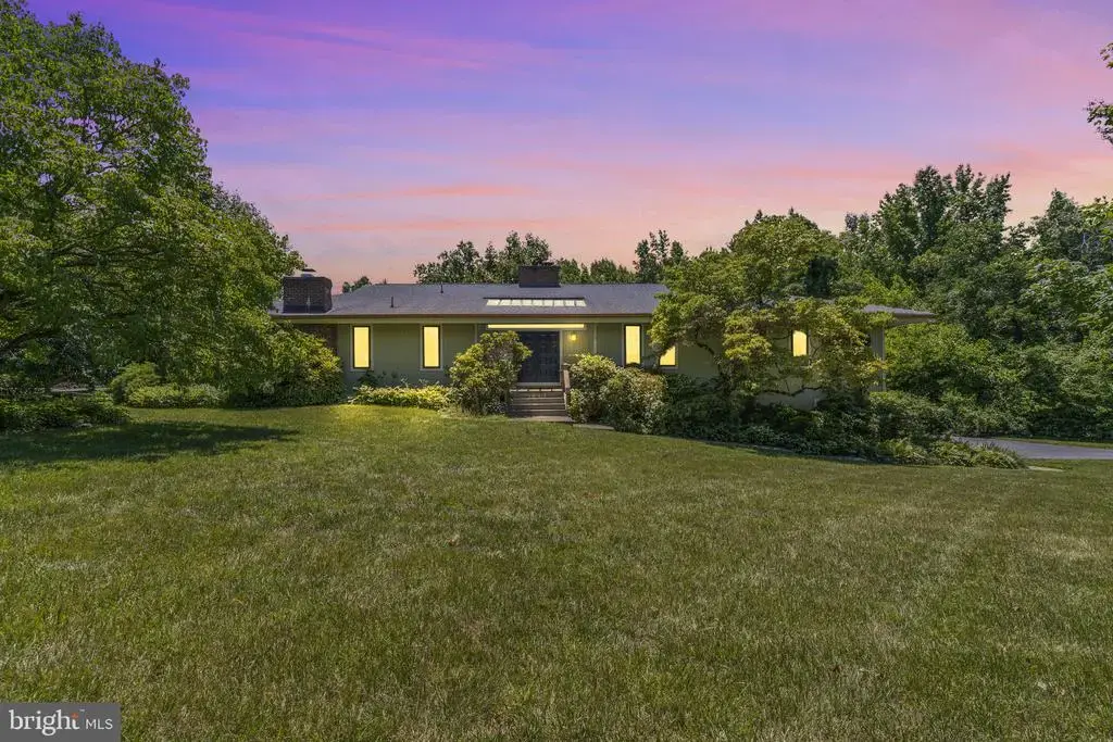 1047 Sugar Maple Dr, DAVIDSONVILLE
