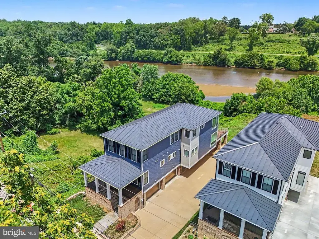 1119 Sophia St, FREDERICKSBURG