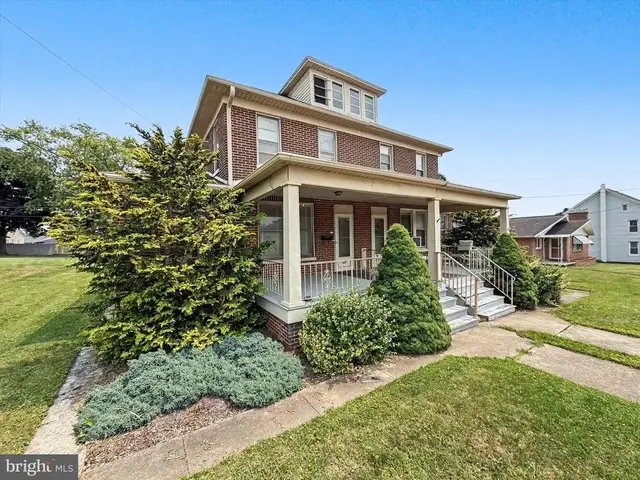 637 S Main St, Red Lion