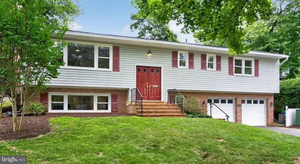1933 Relda Ct, FALLS CHURCH
