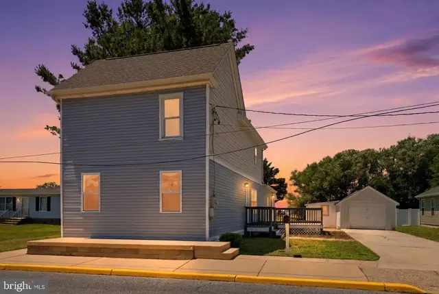 213 S West St, Harrington