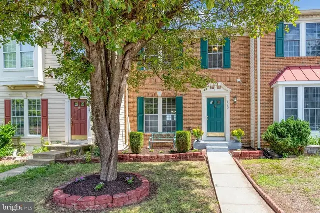 2562 Grayton Ln, Woodbridge