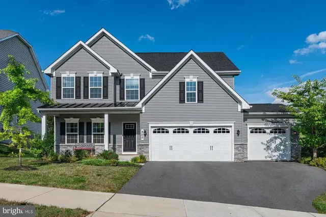 405 Potomac View Pkwy, Brunswick