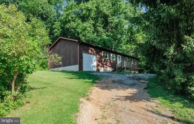 16 Headwaters Rd, Chester Gap