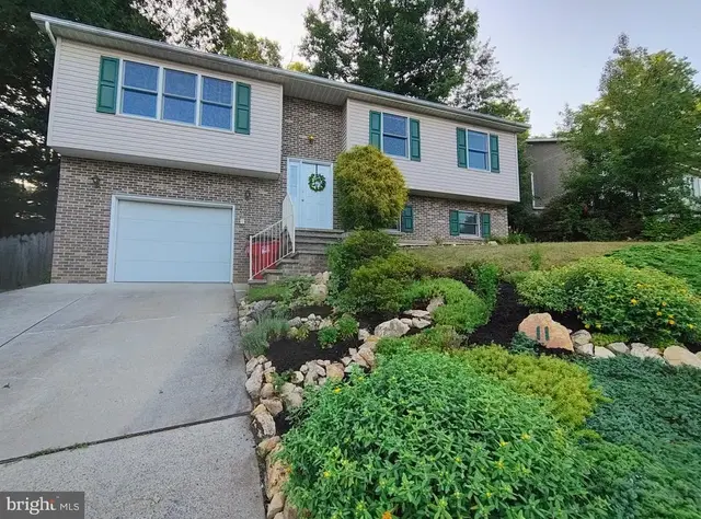 11 Independence Drive, Mount Holly Springs