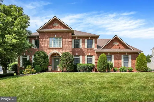 3714 Leyland Dr, Mechanicsburg
