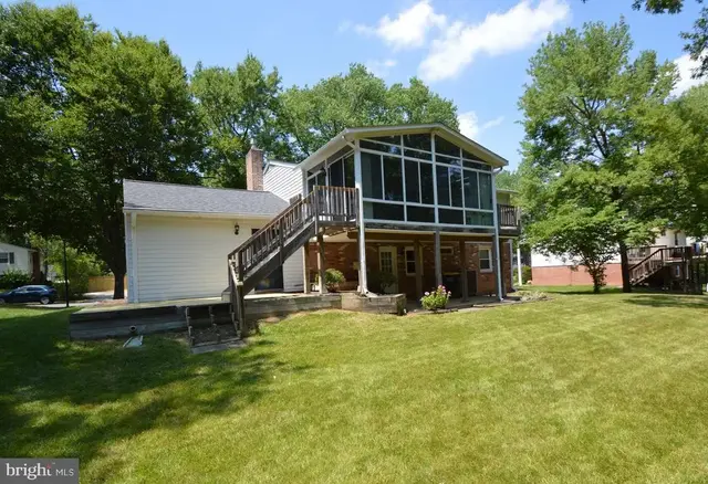 6411 Whippany Way, Burke
