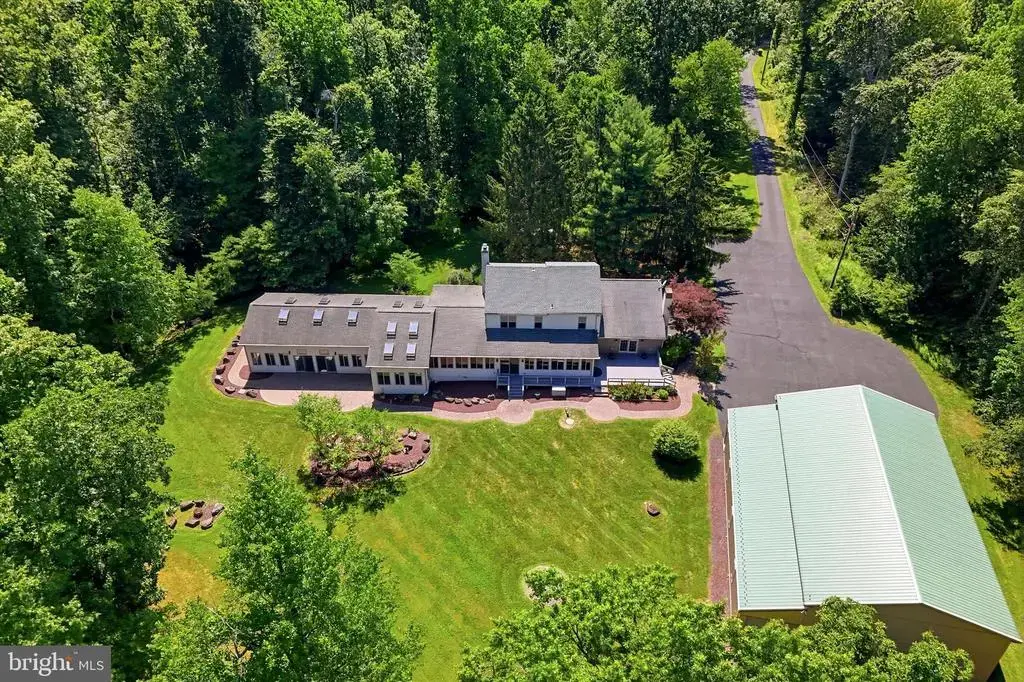 475 Crowthers Rd, QUAKERTOWN