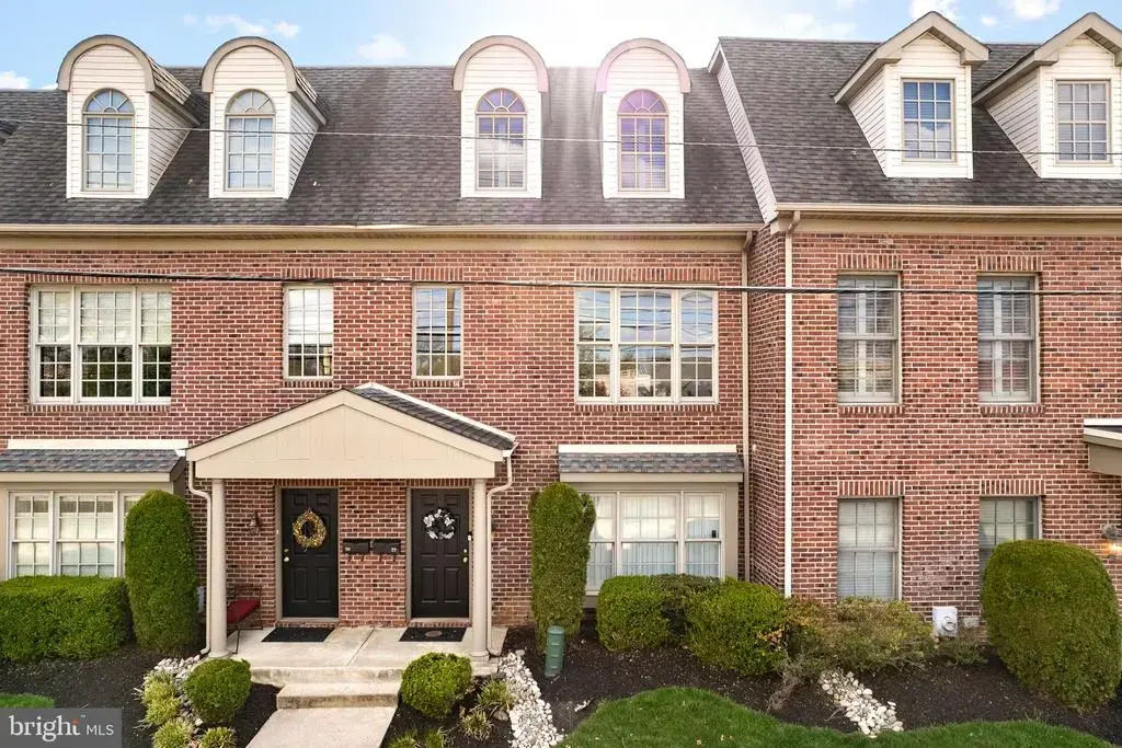 22 Washington, HADDONFIELD