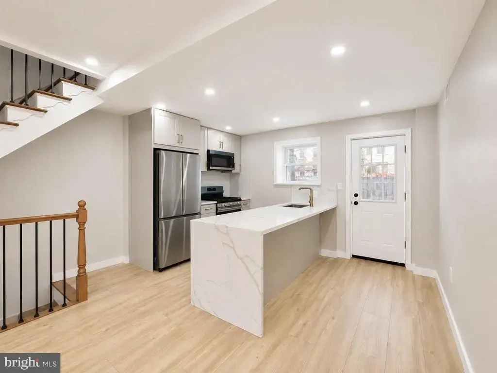 2251 S Hicks St, PHILADELPHIA