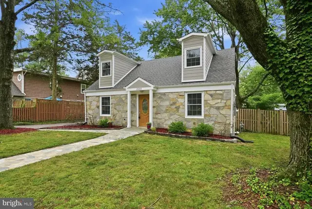 2503 Popkins Ln, Alexandria