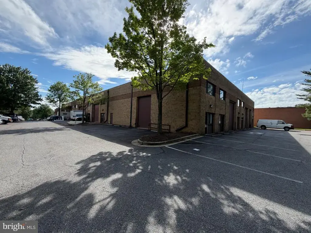 7895 Cessna Ave #p, GAITHERSBURG
