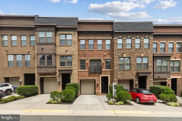 3117 Sundrops Ct, Fairfax