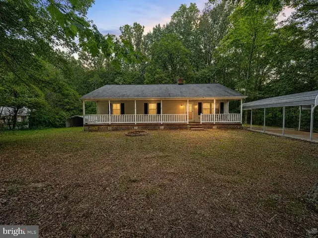 22 Winslow Rd, Fredericksburg
