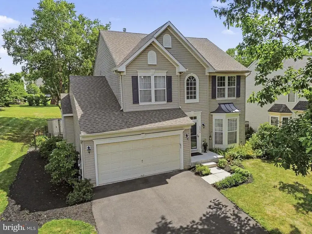 4434 Summer Meadow Dr, DOYLESTOWN
