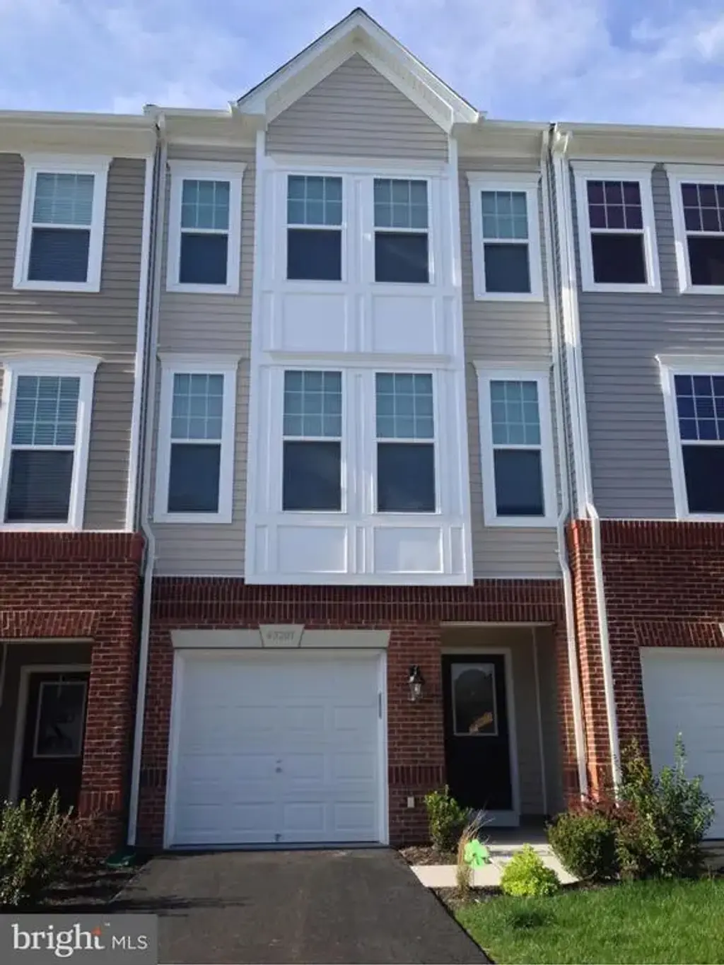 43297 Novi Ter, ASHBURN
