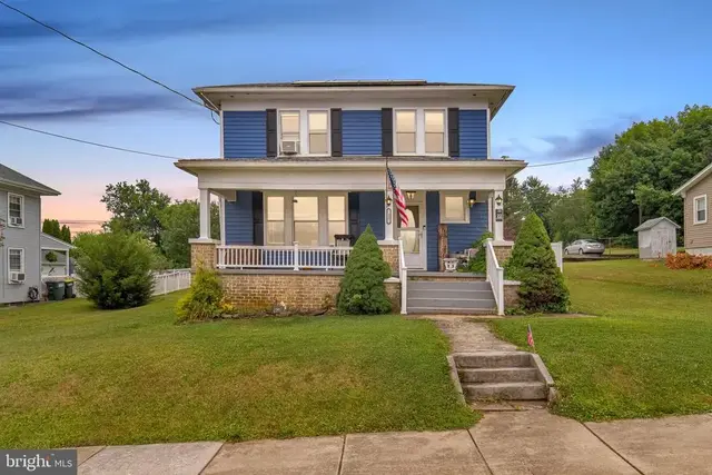 22 S Main St, Wrightsville