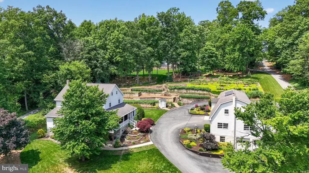 257 Hill Rd, NEW HOLLAND