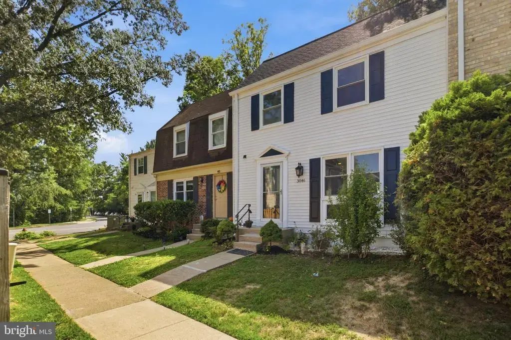 3046 Talking Rock Dr, FAIRFAX